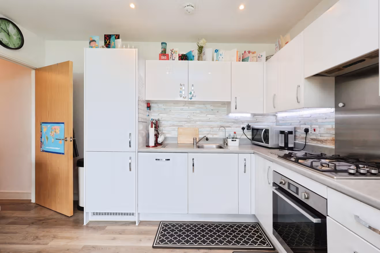 Modern Two Bedroom Apartment in Greenford