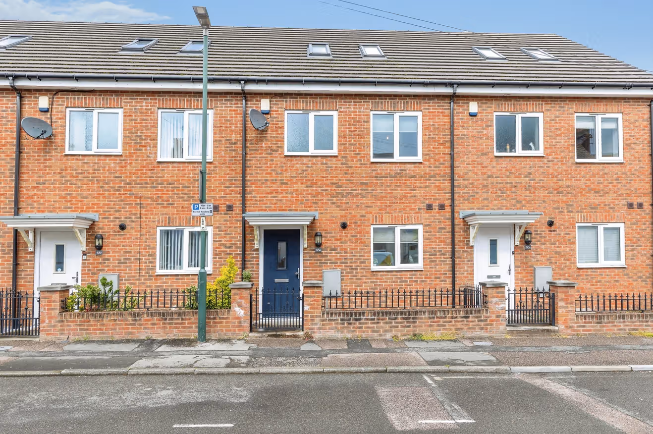 Beautifully Presented Four Bedroom Family Home in Gillingham